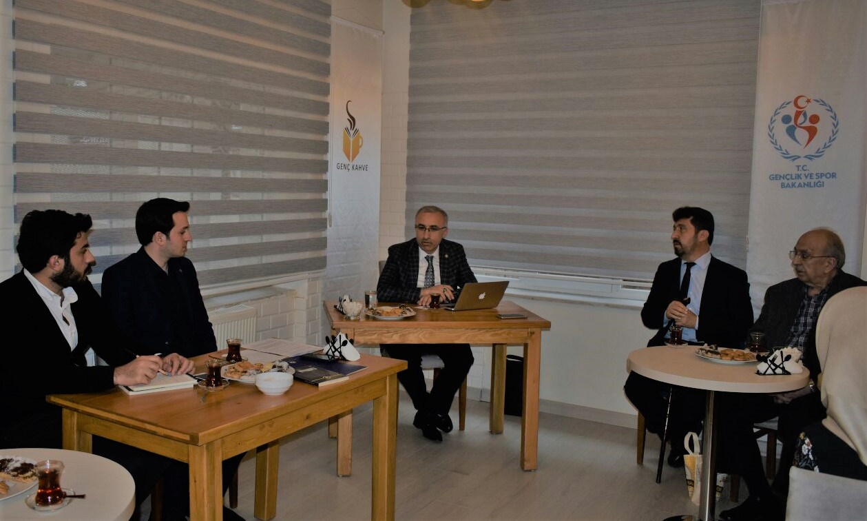 Topçu, ahlâk kavramıyla bütünleşmiştir