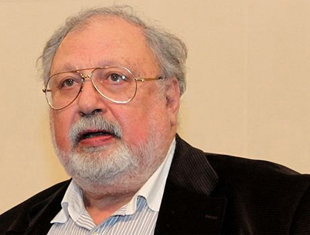 Azeri yönetmen Fransa'ya ödülü iade etti