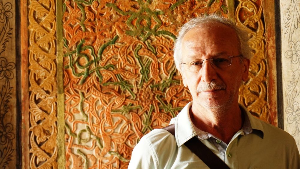 Cemal Şakar'dan Meselesi Olan Öyküler: Adı Leyla Olsun