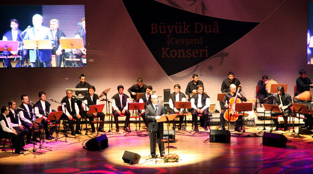 Cevşen konseri gönülleri huzurla doldurdu