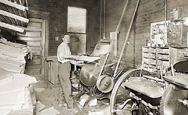 Osmanlı’dan Günümüze Basını ve Gazeteciliği Murat Özgen ile Konuştuk