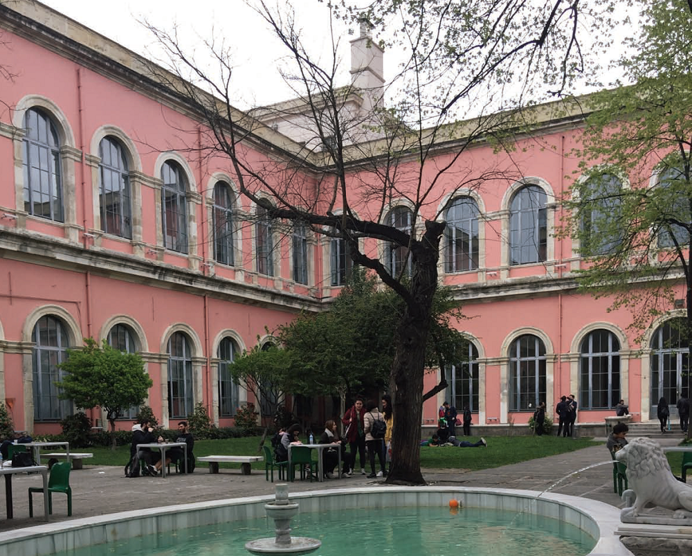 Bir Hastane, Mülkiye, Mühendishane ve Kışla Vakıası: Taşkışla