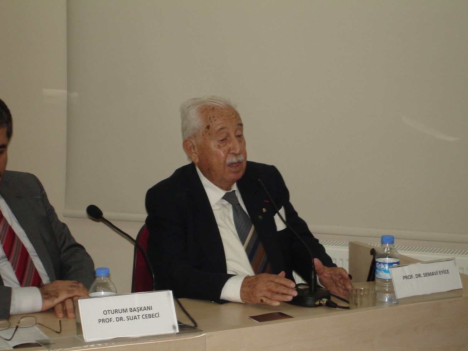 Tarihçi Prof. Dr. Semavi Eyice Hayatını Kaybetti
