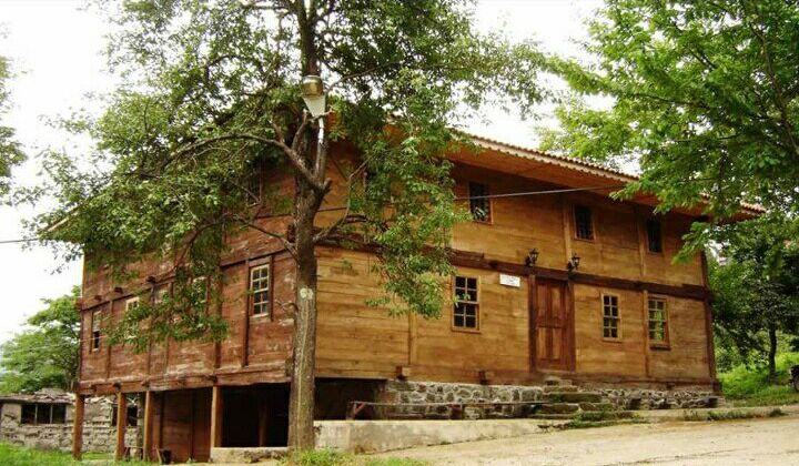 224  Ustalık, Sabır, Estetik: Düzköy'ün Ahşap Camii 158 Yaşında