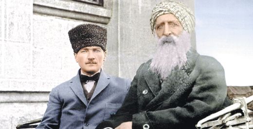 Seyit Rıza silahını bırakıp kayıtsız şartsız teslim oldu