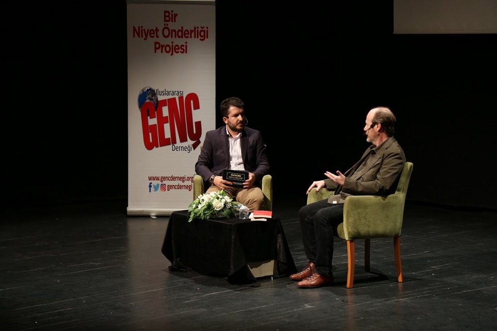 Gökhan Özcan: Bizim Kafamızdaki O Devrim Hiç Olmadı