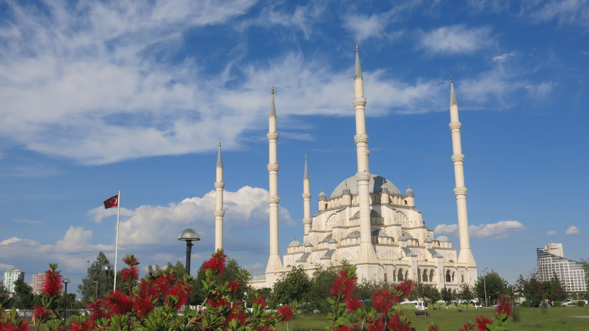 Fahri Tuna: Adana; Allah’ın Adamları’nın şehri