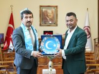 “Doğu Türkistanlılar Türkiye Yazarlar Birliği'ne müteşekkirdir”