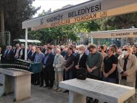 Yazar Mustafa Seçkin son yolculuğuna uğurlandı