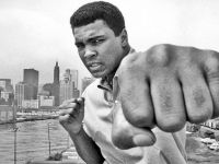 Hakikatin yumruğu Muhammed Ali