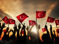 Ahmet Sezgin: Çırpınan Gençliğimiz
