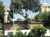 Kılıç Ali Paşa denize cami yaptırmış