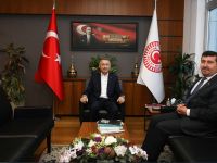 TYB Başkanı Arıcan TBMM Dışişleri Komisyonu Başkanı Oktay’ı ziyaret etti