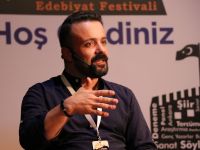 Filozoflar Edebî Metinleri Felsefe Metni Olarak Okuyup Yorumluyorlar