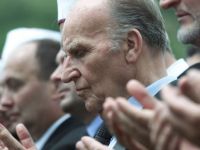 Aliya'nın namaz hassasiyeti örnek olmalı