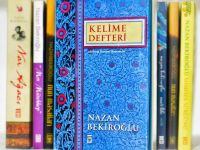 Kelime defteri tutan yazar Nazan Bekiroğlu