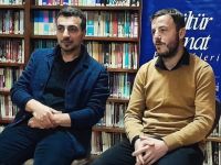 Arayüzler dünyasında şiir:Şiir poz verir mi?
