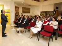 Mahmut Bıyıklı Isparta’da Gülü Gül ile Tartanları anlattı