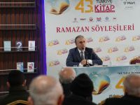 Mahmut Bıyıklı Kitap ve Kültür Fuarı’nda konuştu