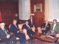 Turgut Özal'ı rahmetle anıyoruz