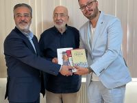 Türkiye ve İran köklü kültürel bağları güçlendiriyor