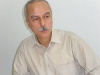 7 milyar insan içinde yürüyüşünden seçilir