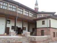 İğne oyası gibi narin işlenmiş bir şehir Bursa