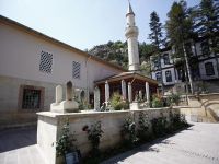 Taşı Mekke’ye, suyu Zemzem’e benzeyen tekke