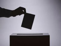 Siyasi ortam bugün de Efruz Bey'den geçilmiyor