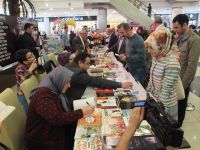 Konyalı Yazarlar Kitaplarını İmzaladı