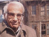 Gittin Taş Atarak Denizlerime