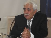 İbrahim Demirci: "Bin yıldır kullanılan yazının değiştirilip, o günün, öğretmenlere armağan edilmesi, hastalıklı bir durum"