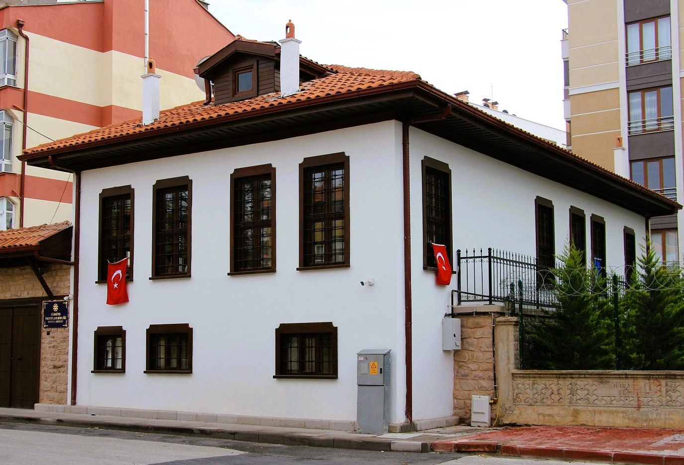 1-129.jpg 1-129.jpg