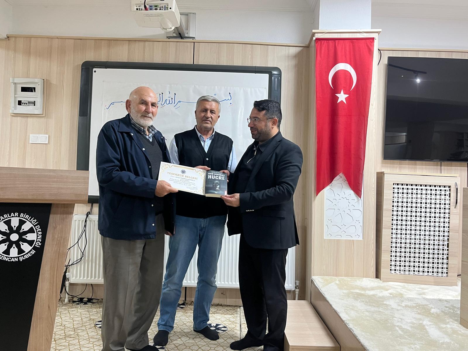 1000449557.jpg 1000449557.jpg