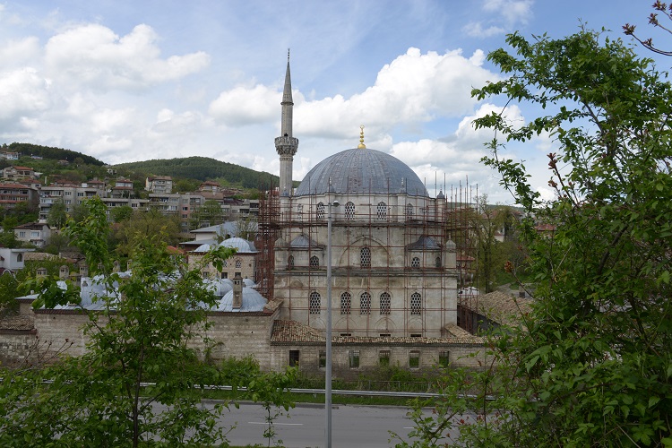 11-sumnu-tombul-camii.jpg