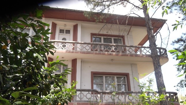 12-009.jpg 12-009.jpg