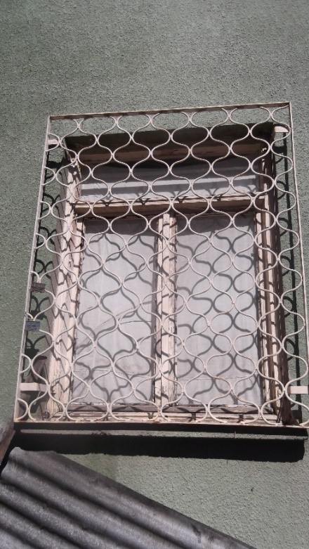 18-002.jpg 18-002.jpg