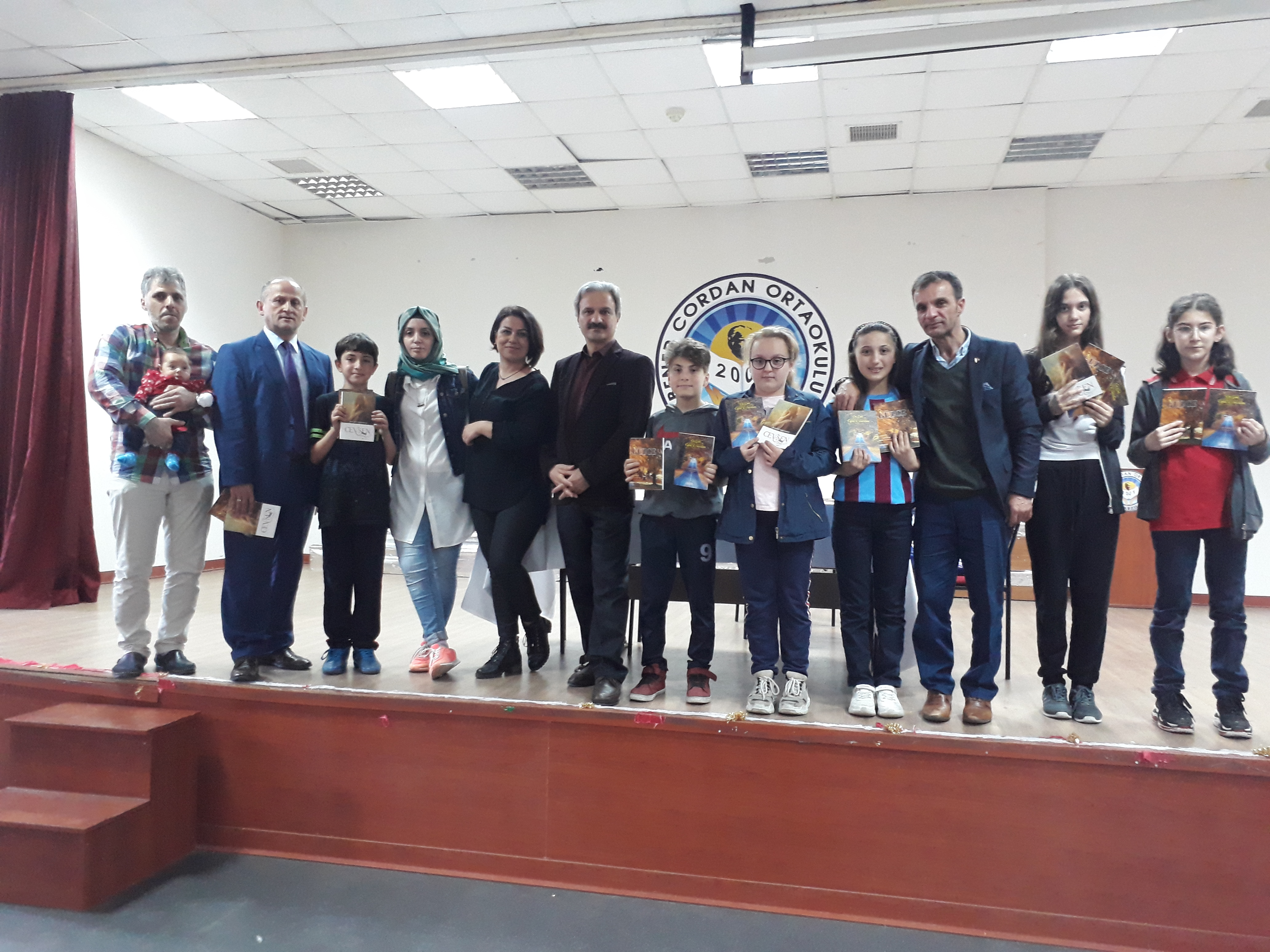 30.04.2019-bener-cordan-ortaokulu-siirin-buyusu-konulu-soylesi-(10).jpg