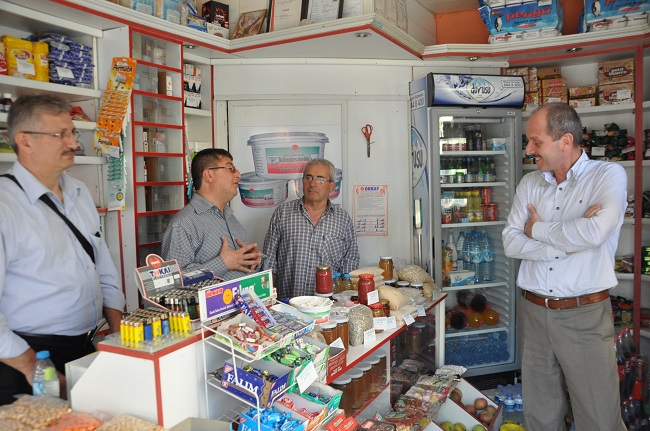 6.taraklida-mustesar-ibrahim-ertiryaki-yalazasi-2011.jpg 6.taraklida-mustesar-ibrahim-ertiryaki-yalazasi-2011.jpg