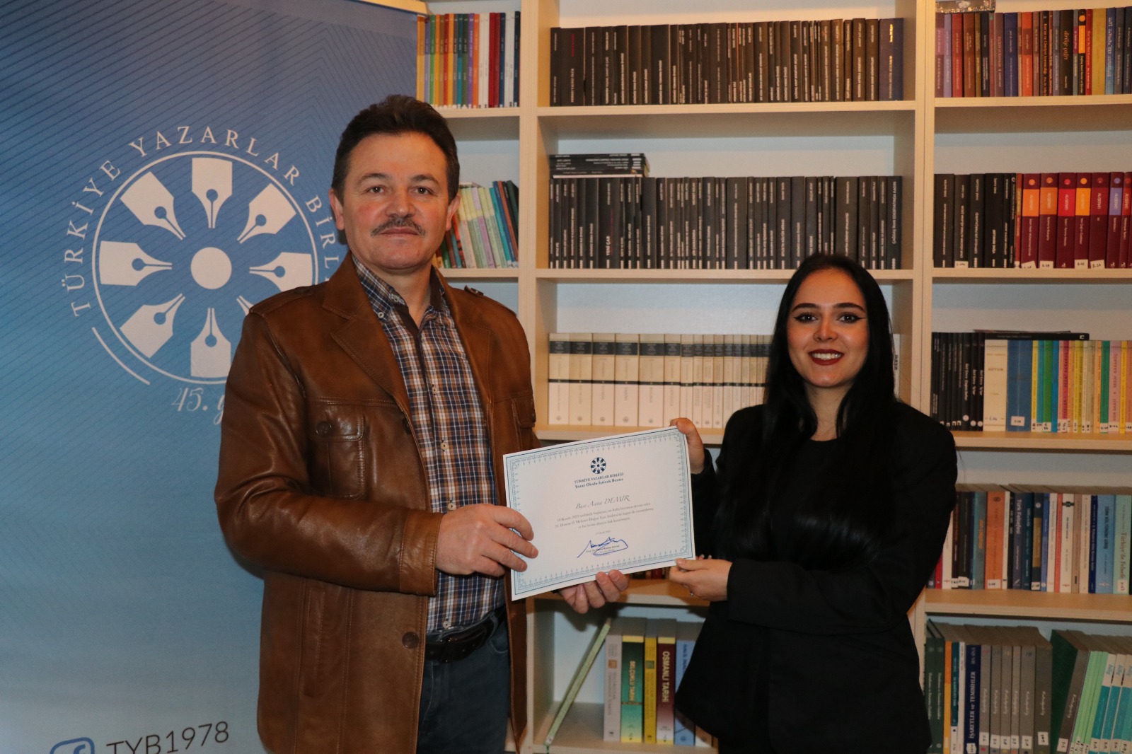 a7358e4b-a94b-405a-be7d-38f42d4b3749.jpg a7358e4b-a94b-405a-be7d-38f42d4b3749.jpg