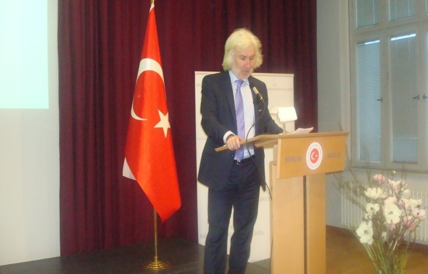 berlin-huseyinavni.jpg berlin-huseyinavni.jpg