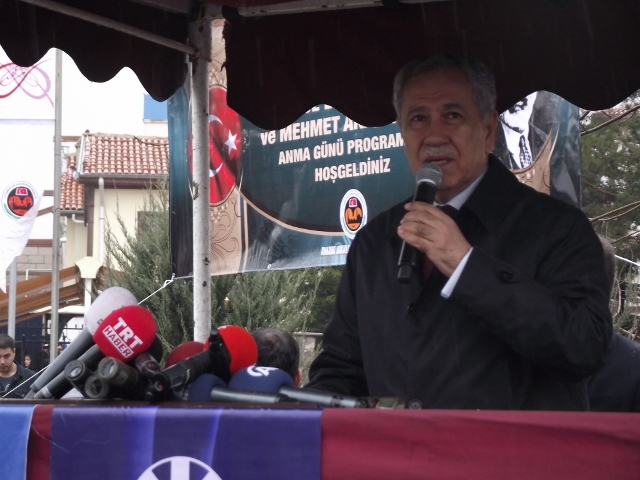 Başbakan Yardımcısı Bülent Arınç 