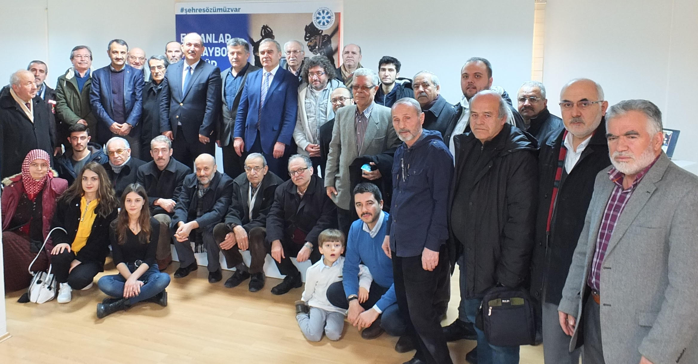 ekranlar-ve-kaybolan-kultur-5.jpg ekranlar-ve-kaybolan-kultur-5.jpg