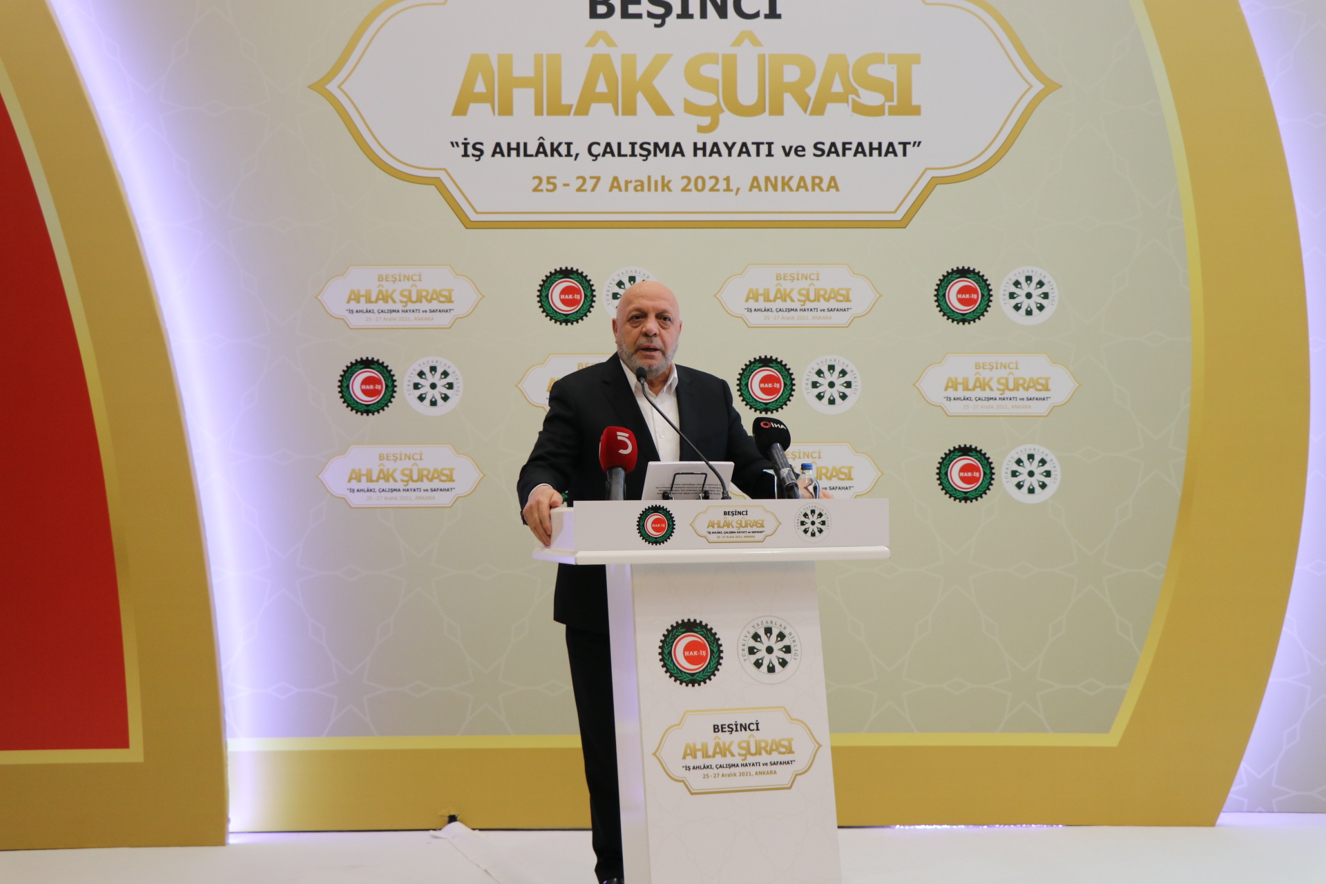 img-5447.jpg img-5447.jpg