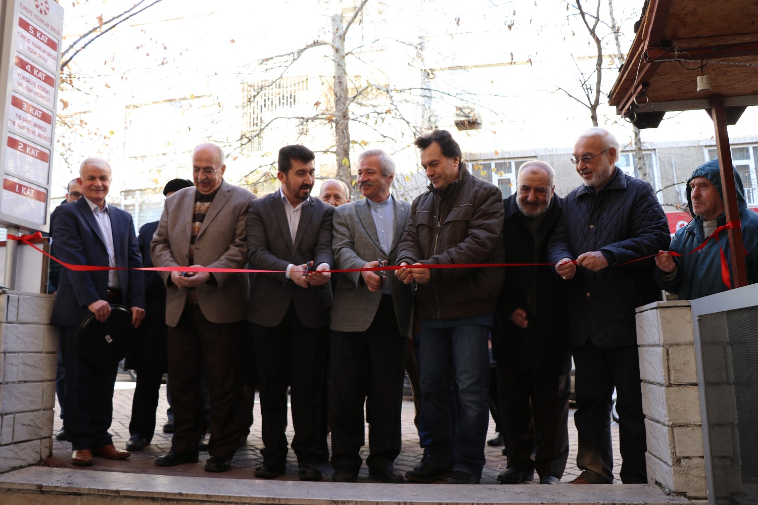 img_4463.jpg img_4463.jpg