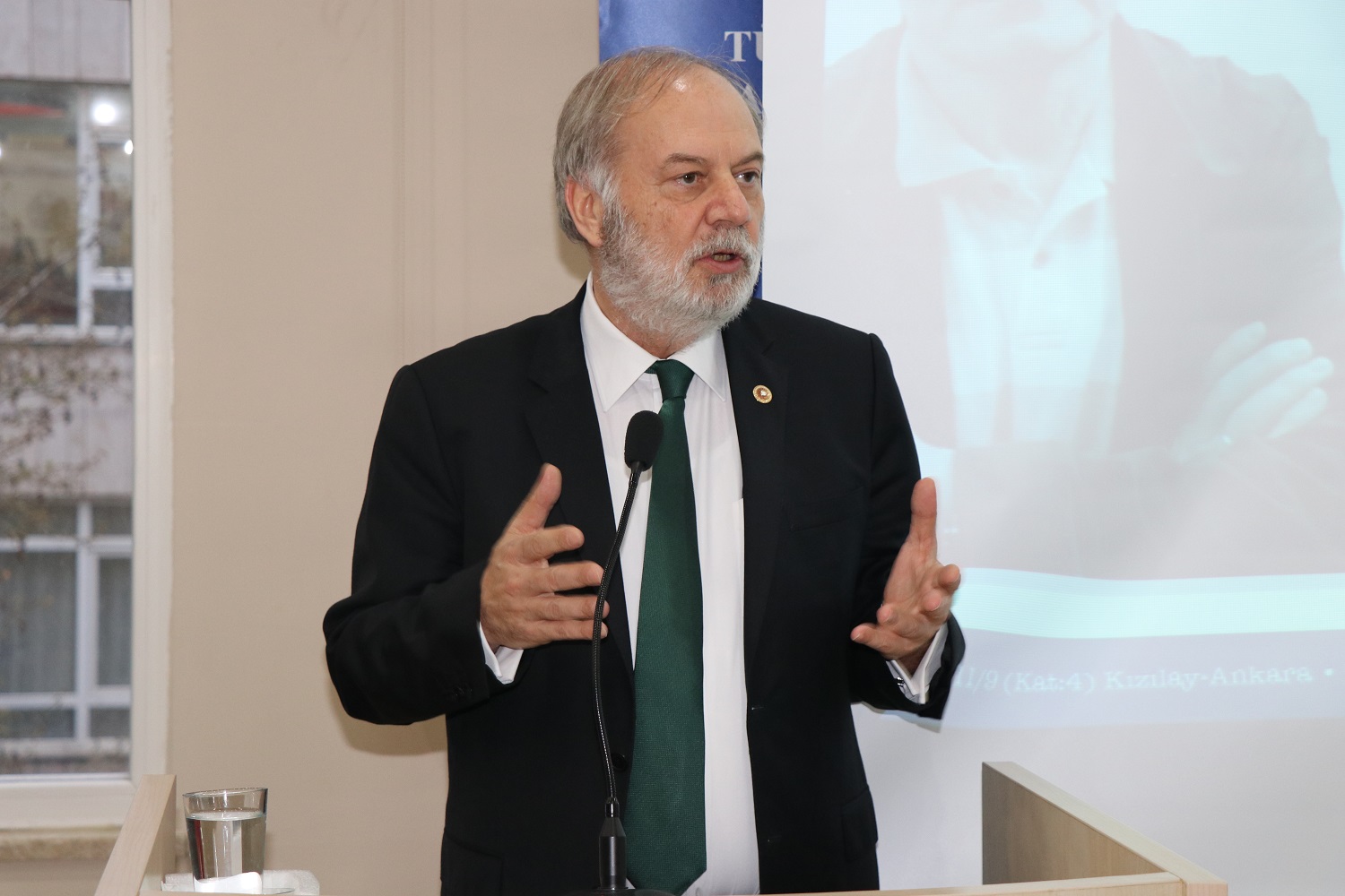 img_5547.jpg img_5547.jpg