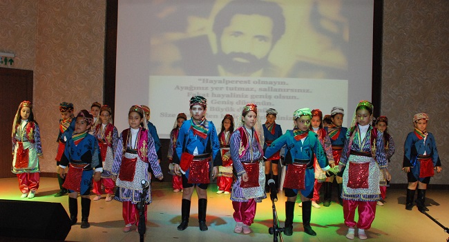 tiyatro-folklor.jpg tiyatro-folklor.jpg