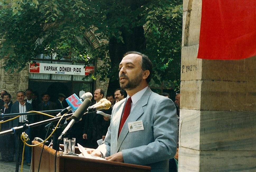 turkcenin-1.-uluslararasi-siir-soleni-mayis-1992---bursa-2.jpg.jpg