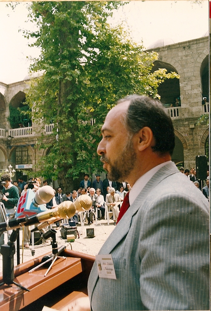 turkcenin-1.-uluslararasi-siir-soleni-mayis-1992---bursa.jpg