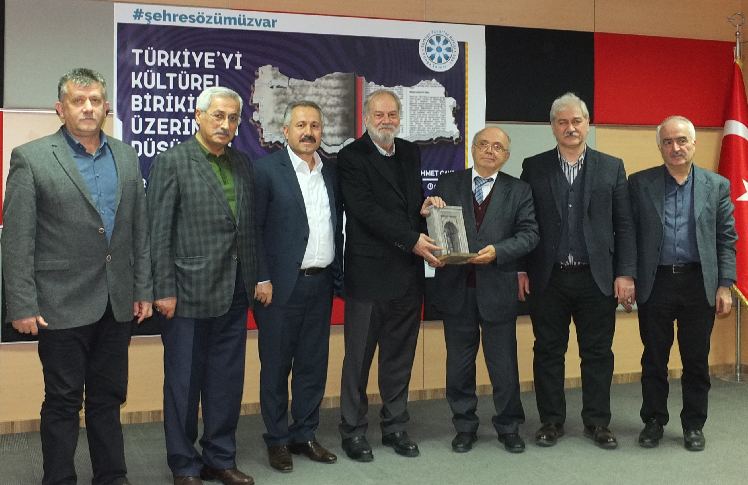 turkiyeyi-kulturel--birikimi-uzerinden-dusunmek-5.jpg turkiyeyi-kulturel--birikimi-uzerinden-dusunmek-5.jpg